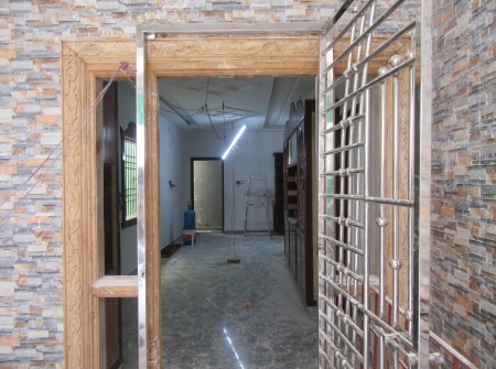 1) Li Id : 149 - House Entrance Steel Gate.JPG
